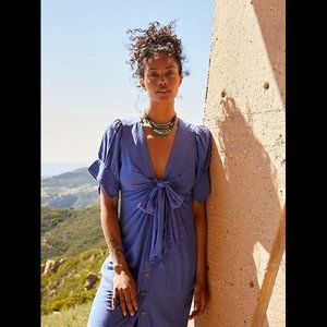 FREE PEOPLE ENDLESS SUMMER VINTAGE SUMMER RUCHED BUTTON MIDI DRESS BLUE
